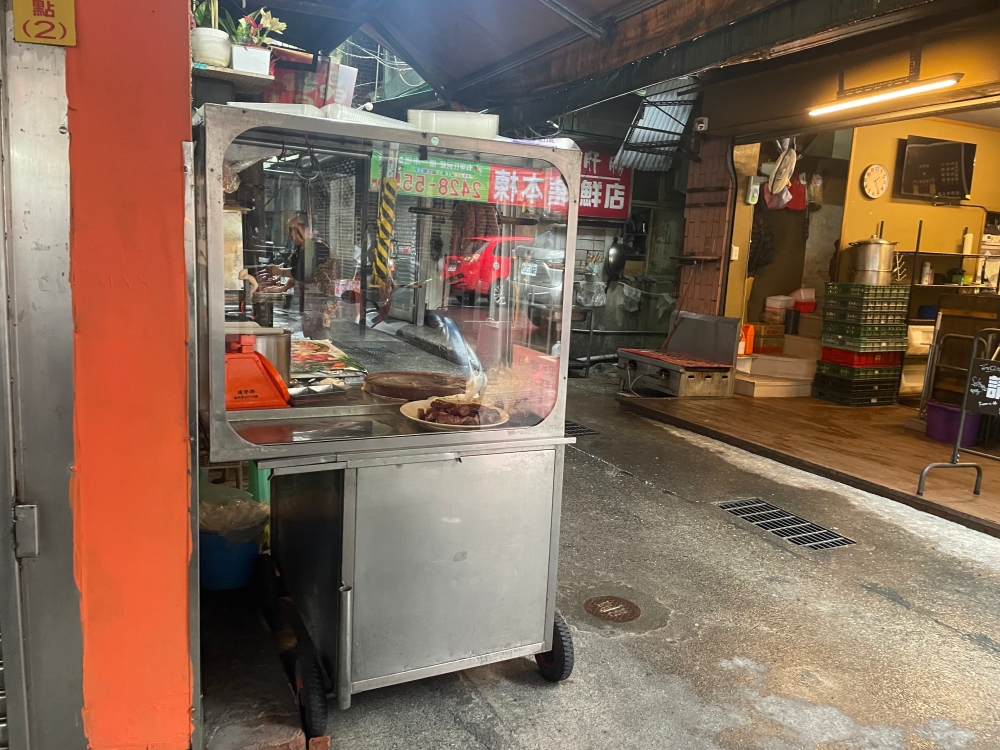 【無名老攤70年-豬肝腸】身為一個基隆孩子，絕對不能只知道廟口，巷子裡的才是真靈魂