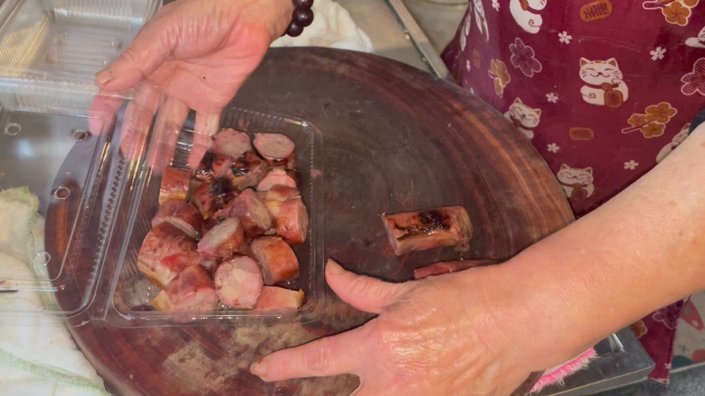 【無名老攤70年-豬肝腸】身為一個基隆孩子，絕對不能只知道廟口，巷子裡的才是真靈魂